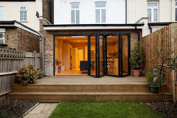 Picture above is house extension by toploftslondon 